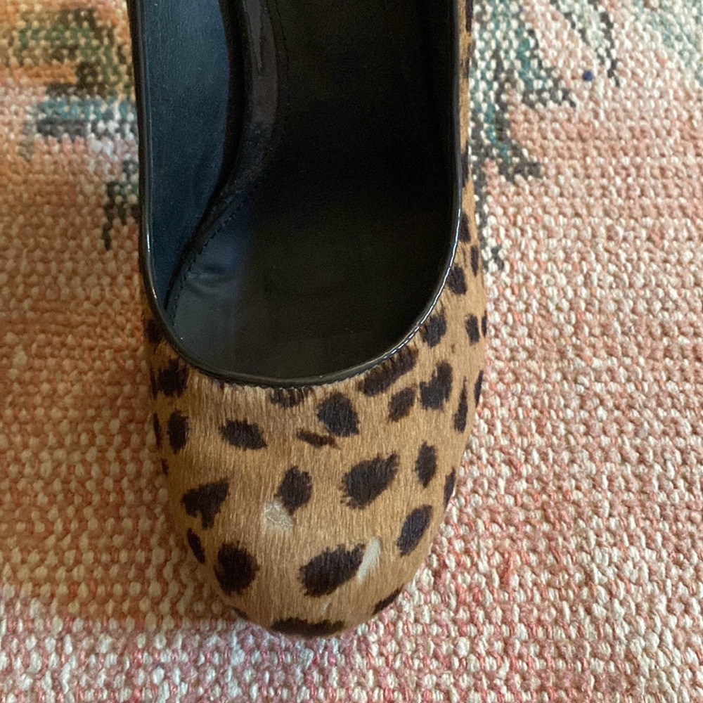 B Brian Atwood Leopard Ponyskin 5.5”  Heels - Picture 8 of 10